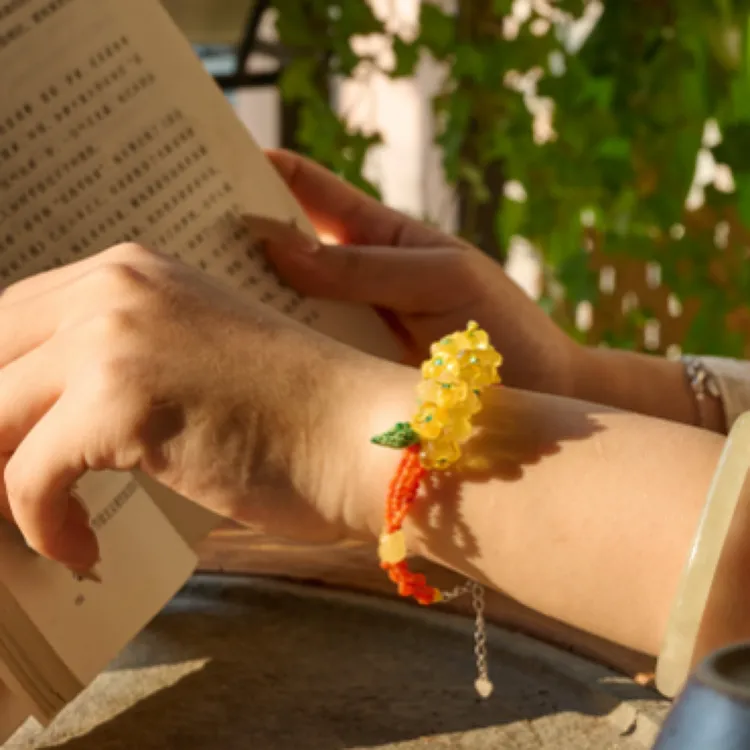 琥珀蜜蜡桂花手串（多样性发货）