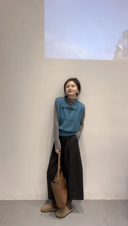 2025秋季新款韩系POLO领无袖坎针织甲女叠穿打底衫休闲裤三件套