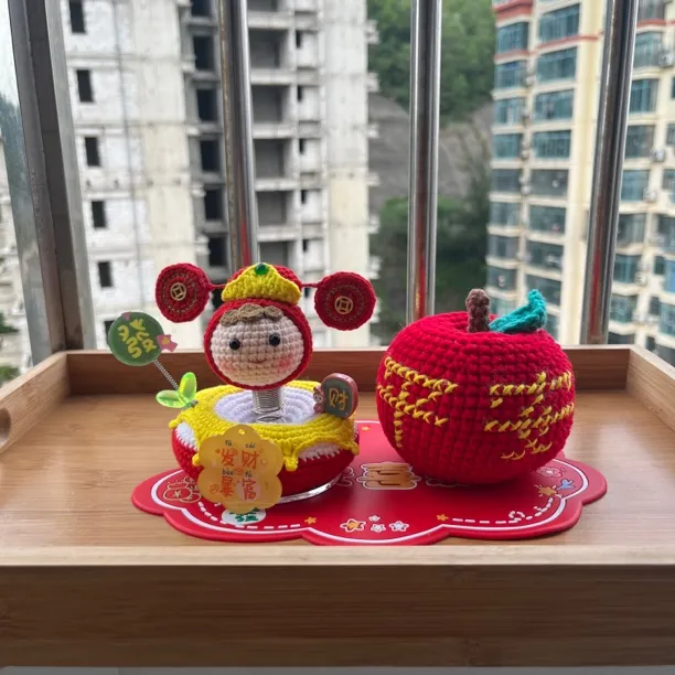 亮姐勾织成品］财神爷摇头晃脑车载摆件  非遗手工毛线钩织成品