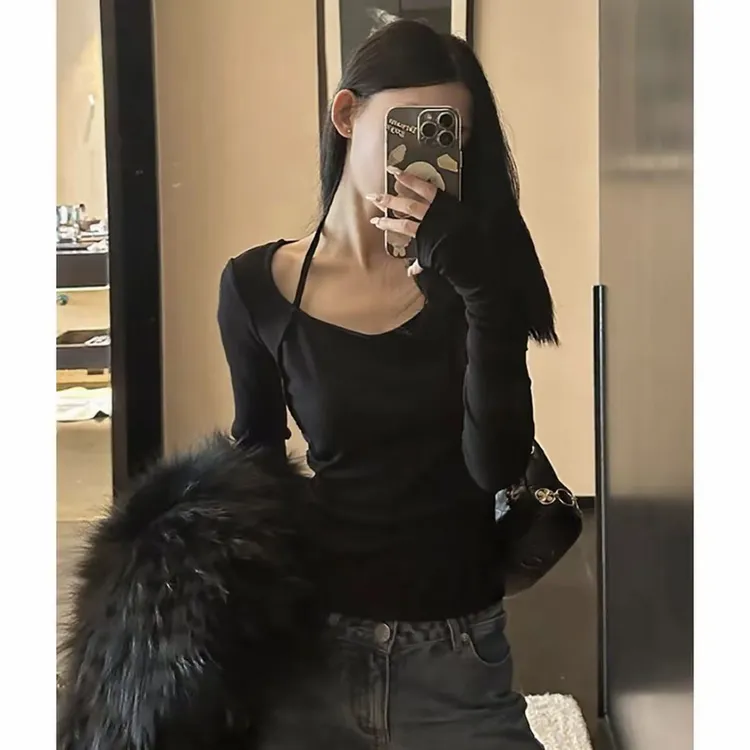 【青仓】2025秋冬挂脖设计加绒挂脖小众设计感T恤女修身显瘦打底