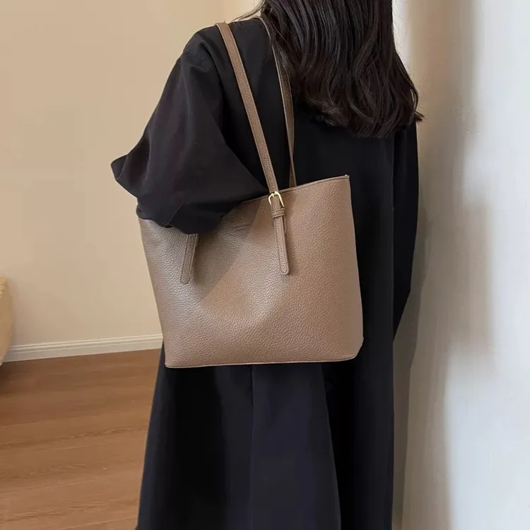 高级感女士大容量包包女包爆款秋冬新款潮时尚网红百搭单肩托663