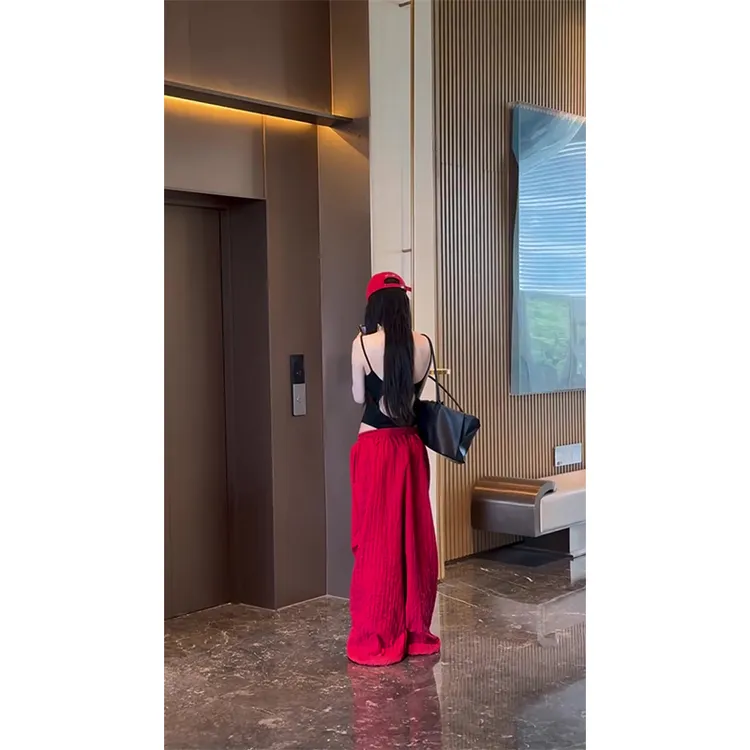 网红炸街流行穿搭辣妹性感露背吊带背心百搭显瘦直筒休闲长裤女