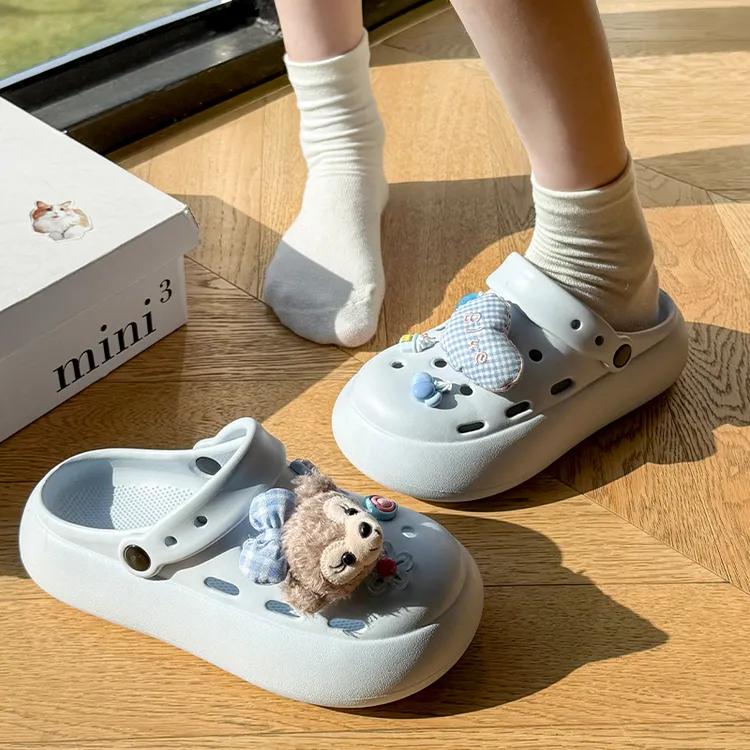 爱心雪莉玫洞洞鞋女款外穿时尚街拍露营凉鞋女上班不累脚洋气百搭