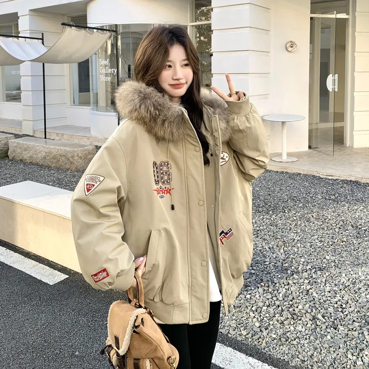 美式复古刺绣派克羽绒服女2025冬季新款貉子毛90白鸭绒工装羽绒服