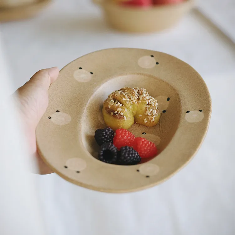 泽滕家椭圆盘子哑光高颜值日式卡通可爱小众设计款甜品寿司西餐碟