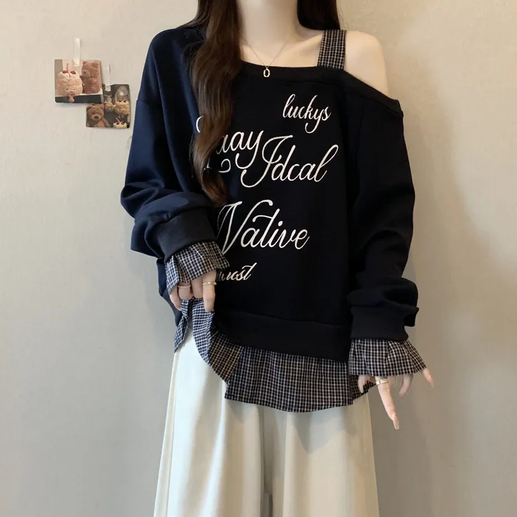韩系藏蓝色斜肩露肩正肩卫衣女2025早秋季新款大码胖mm假两件上衣