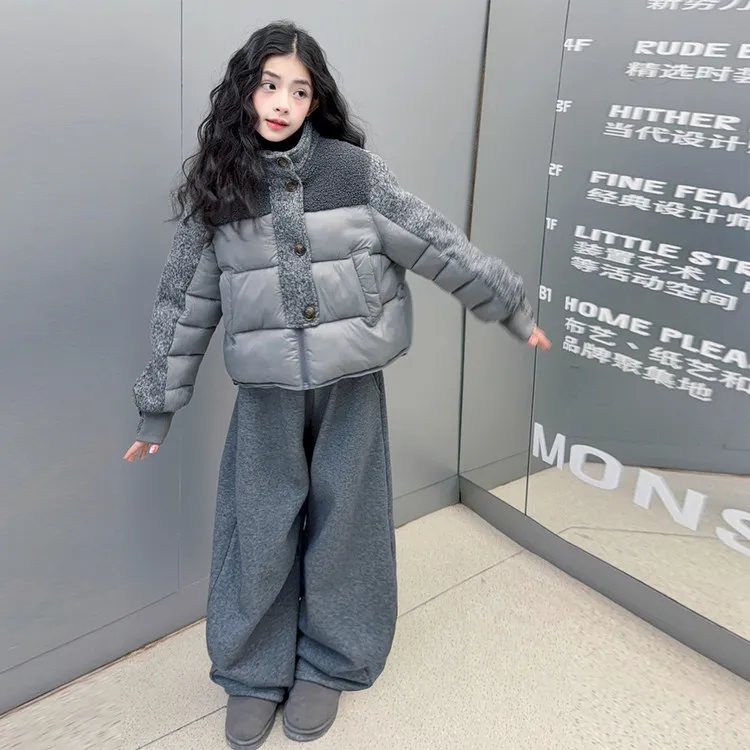 女童冬装套装2025新款女孩冬季韩系羊羔毛棉服加绒弯刀裤两件套