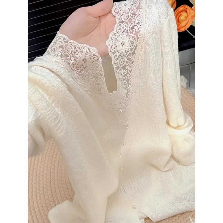 杏色蕾丝针织衫高级感钉珠设计百搭气质温柔薄款长袖上衣早秋2025