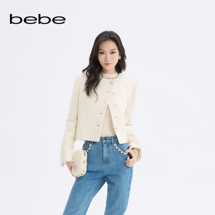 bebe2025秋冬新款女士含绵羊毛斜门襟仿珍珠扣小香风外套472304