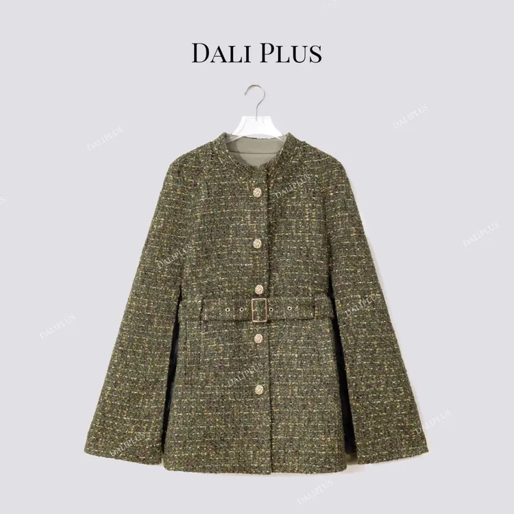 DALI PLUS95白鹅绒绿斗篷大衣”超显白羊毛粗花呢羽绒服-D5ST1565