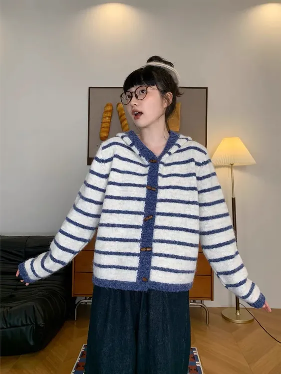 韩系简约条纹连帽毛衣开衫女春秋宽松慵懒百搭显瘦针织衫外套上衣