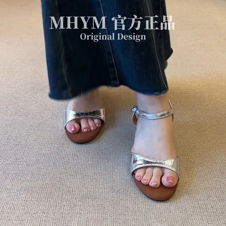 MH官方新款高级感一字带配裙子气质凉鞋女夏坡跟简约复古罗马鞋
