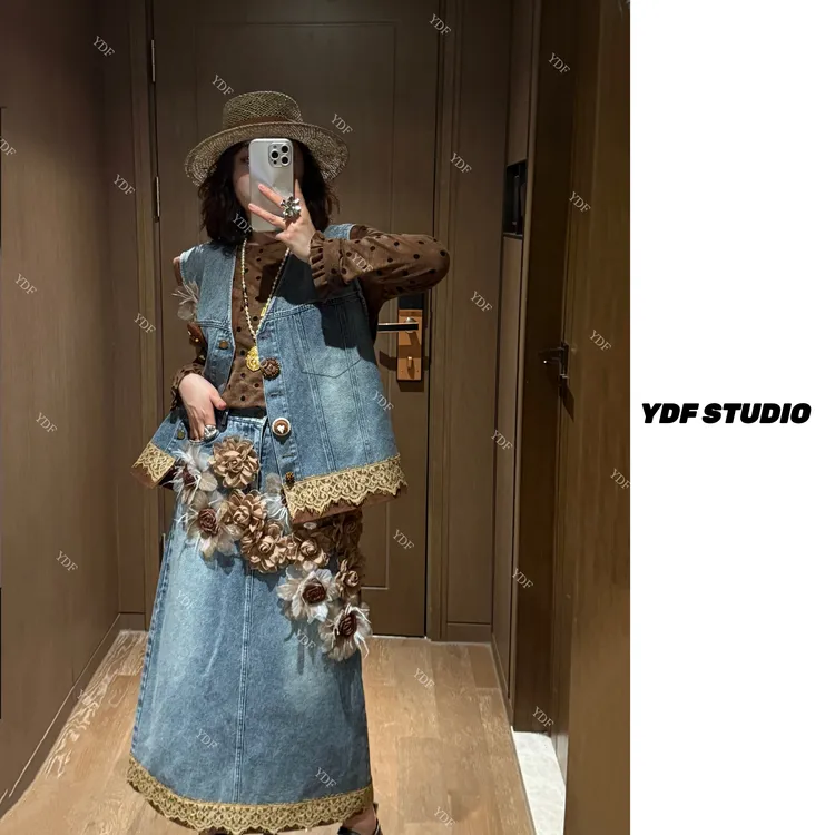 YDFSTUDIO小众【繁花降临】欧货早秋重工立体花朵拼接设计牛仔马甲