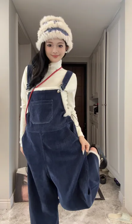 时尚孕妇秋冬圣诞氛围孕妇背带裤洋气减龄背带裤+针织上衣两件套