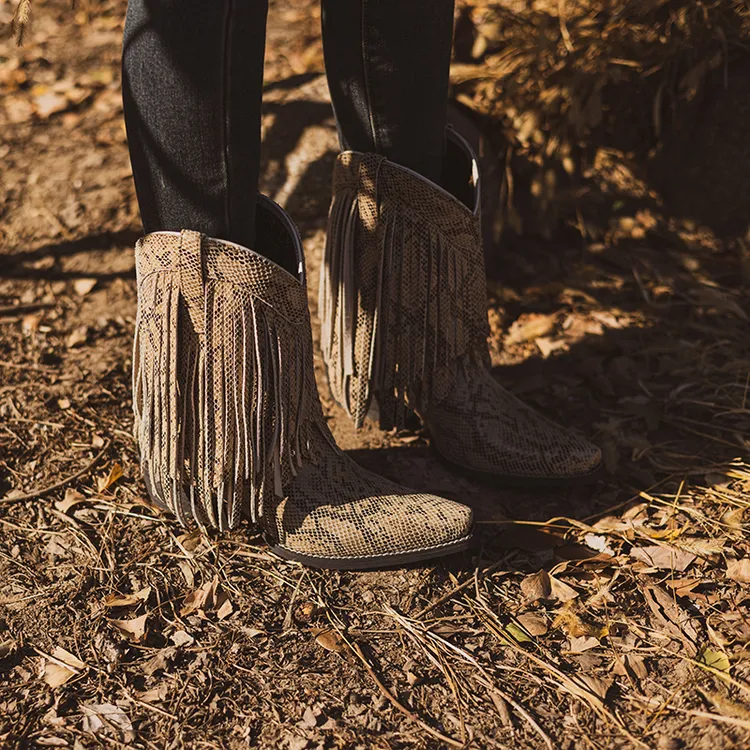 2025新款尖头蛇纹流苏短筒西部牛仔靴女复古时尚ins博主同款