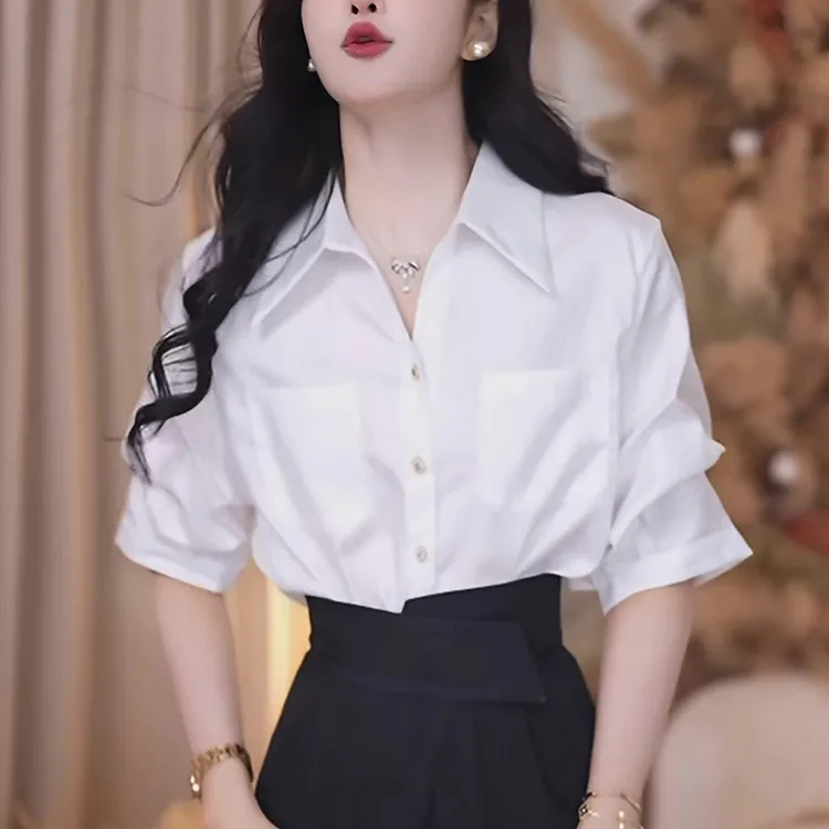 翻领白色衬衫女2025夏季宽松显瘦时尚减龄职业高级感中袖气质上衣