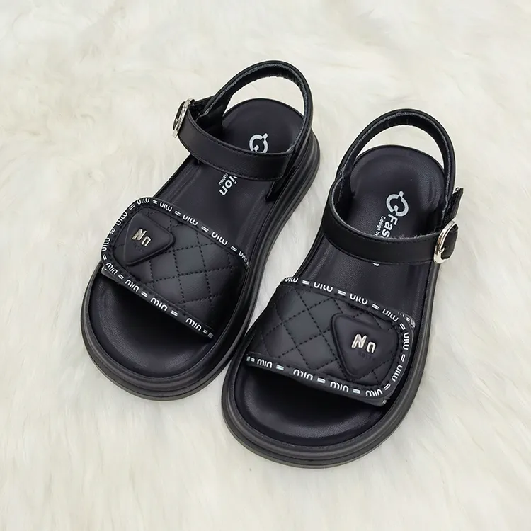 女童凉鞋平底夏季防滑软底小女孩沙滩鞋儿童休闲凉鞋百搭韩版露趾