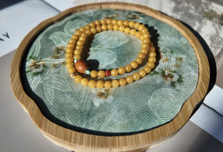 天然蜜蜡5mm搭配老蜡枣珠8mm南红配珠S925银镀金配饰双圈手串