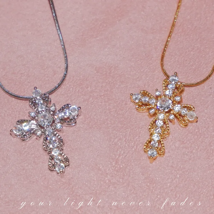 铁合金锆石项链 美神光韵·锆石圣光十字架项链商品图