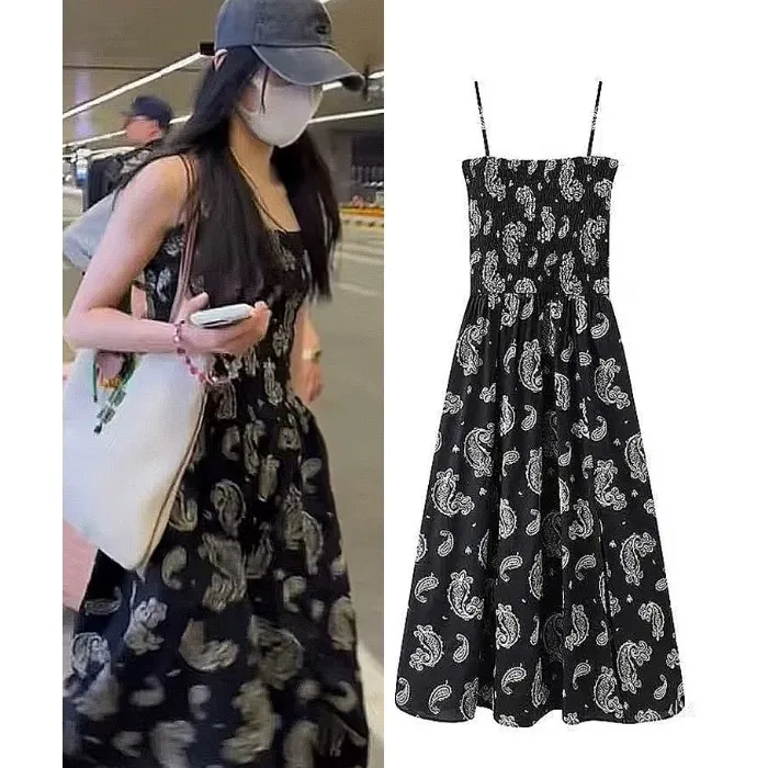刘浩存夏季度假风黑色印花吊带连衣裙收腰显瘦纯欲风长款A字裙女