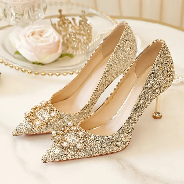 法式婚鞋女秀禾主婚纱两穿新娘鞋2025新款日常水晶细高跟鞋不累脚