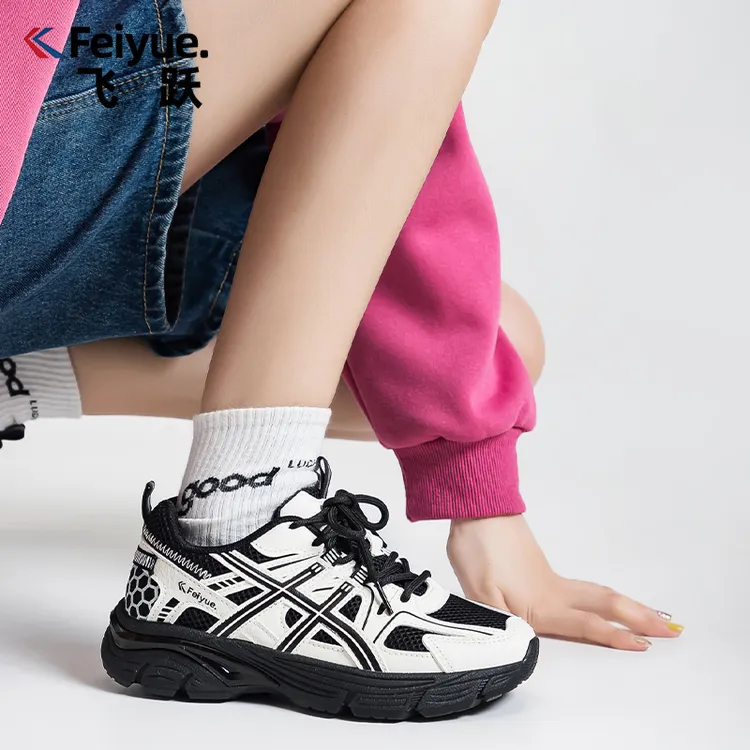 大孚飞跃银色网面运动鞋2025秋季新款增高老爹鞋子百搭休闲鞋女鞋