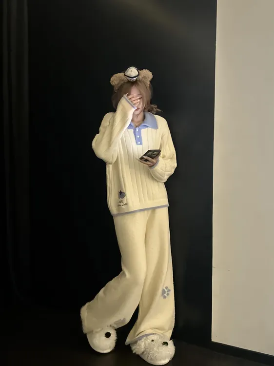 韩系酷猫元素设计感半边绒睡衣女冬季爆款大码休闲保暖家居服套装