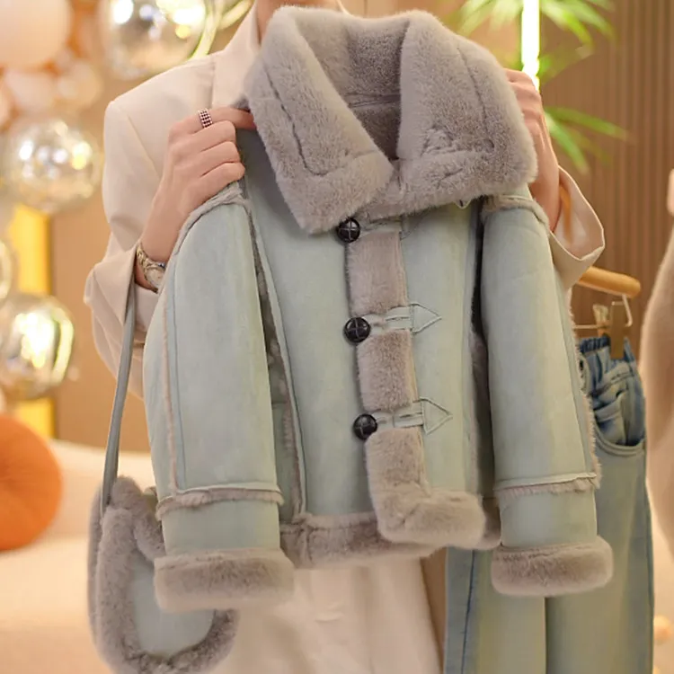 女童加绒皮毛一体外套秋冬装2025新款中大童洋气加厚保暖上衣儿童