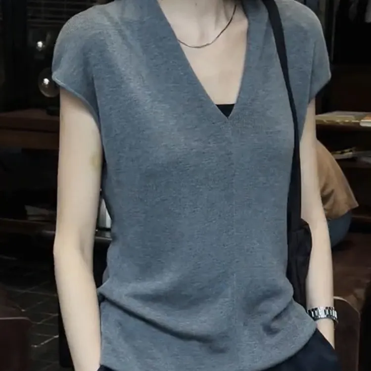 欧货灰色v领小飞袖冰丝针织T恤女2025夏季美式薄款高级感修身显瘦