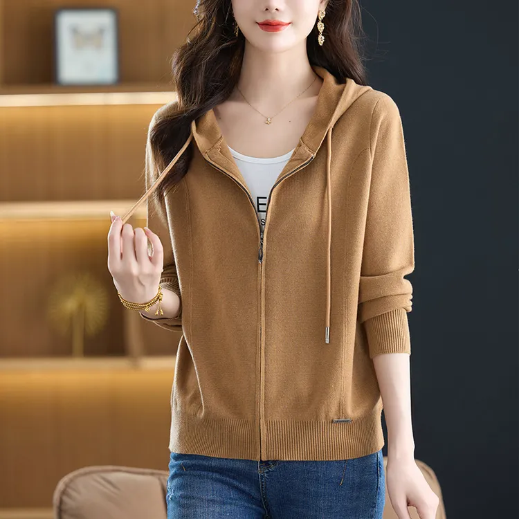 毛衣卫衣外套女秋季新款妈妈装连帽上衣宽松休闲大码针织开衫显瘦