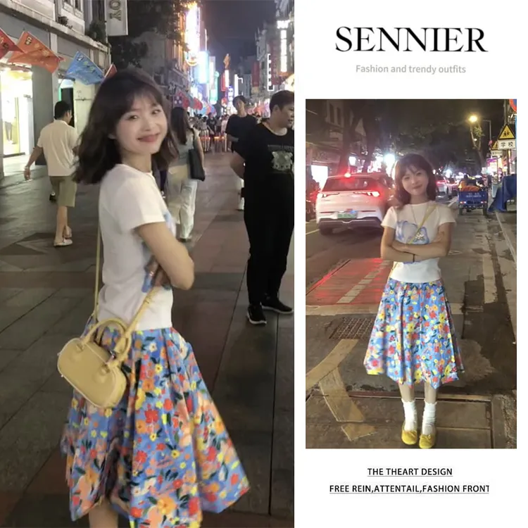 今年流行套装2025新款印花圆领修身短袖T恤显瘦碎花半身裙两件套