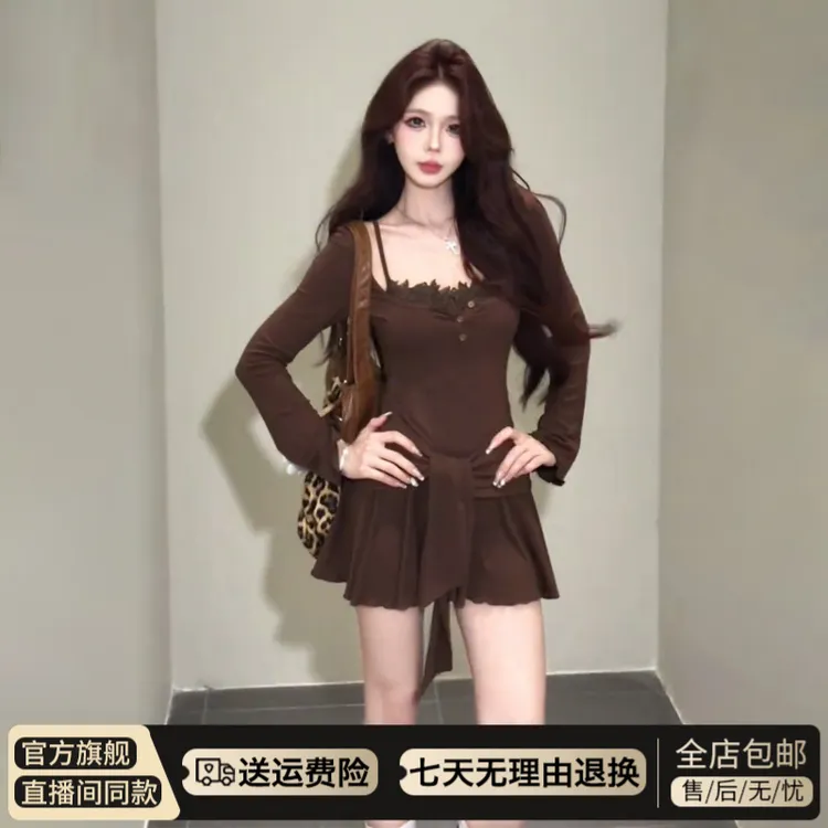 早初秋穿搭蕾丝拼接吊带短裙女小个子夏2025新款高级感收腰连衣裙