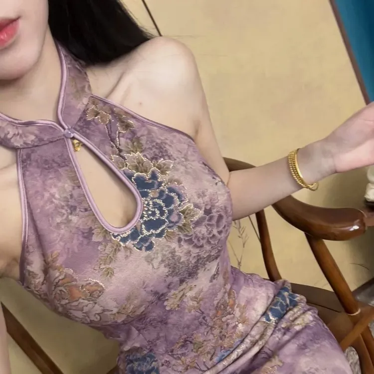 夏季显瘦旗袍紫妃连衣裙原创新中式国风风情水滴领紫色花朵镂空