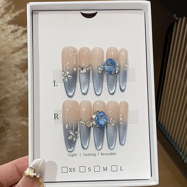 穿戴甲美甲裸色渐变侧光猫眼天鹅蓝钻马眼造型花遗落精灵穿戴甲