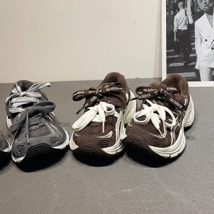 左左家童鞋儿童加绒二棉运动鞋2025冬季新款男童女童轻便跑步鞋