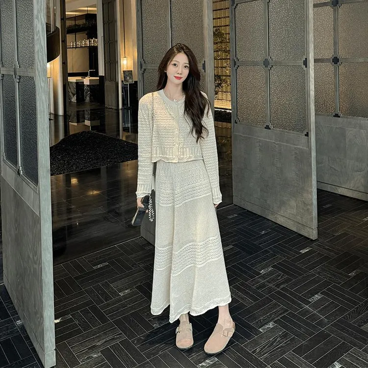壹壹奥法庄园法式温柔风镂空勾花针织开衫包臀长裙时尚气质套装潮