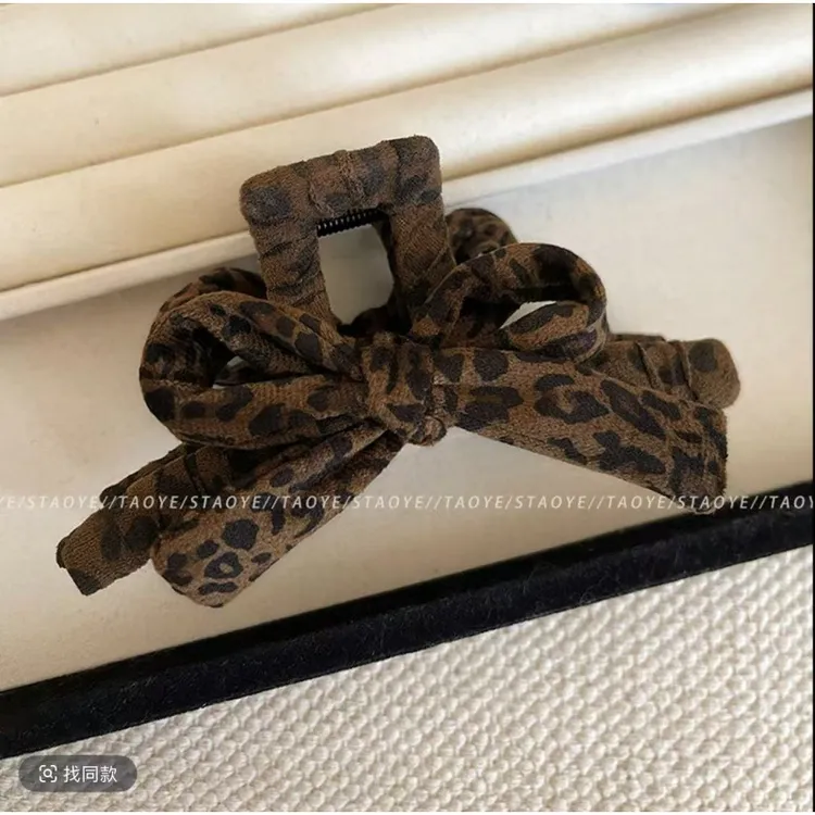爆款秋冬豹纹蝴蝶结抓夹鲨鱼夹气质复古后脑勺鲨鱼夹发夹百搭