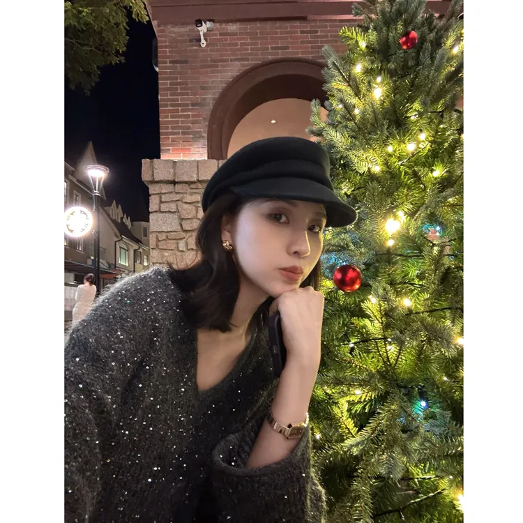 饭饭FANN COLLECTION V领亮片长袖保暖气质时尚秋冬毛衣FANNA333