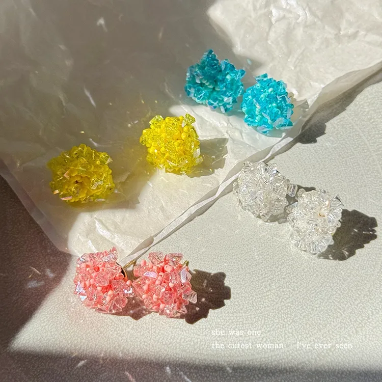 合金耳饰 显白！清凉感蓝色串珠耳钉女气质小众高级耳环艺术生夏日