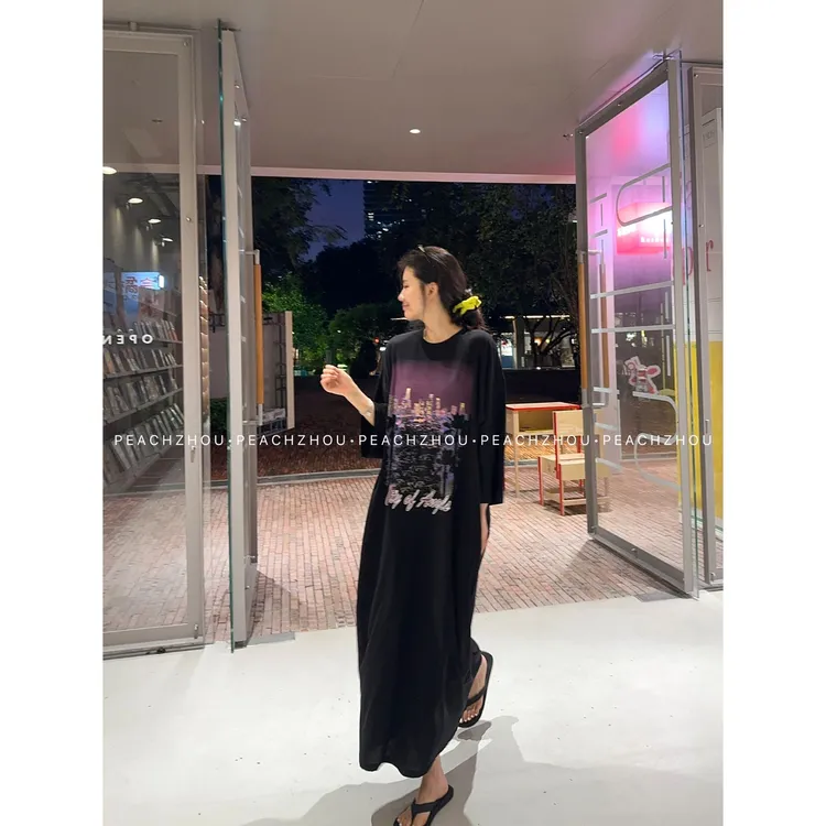 『PEACHZHOU』洛杉矶夜景印花宽松休闲圆领松弛七分袖长款T恤连衣裙