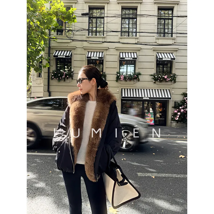 【LUMIEN 新品】超大狐狸毛领设计氛围感90白鹅绒羽绒外套LX5KWW302