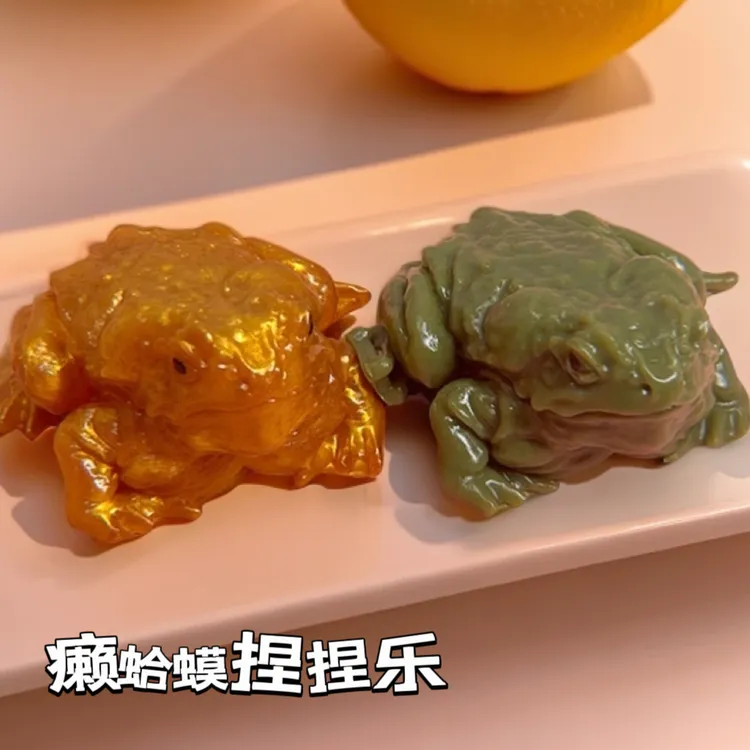 仿真癞蛤蟆捏捏乐自制手绘解压整蛊泄愤玩具仿真青蛙送人玩具