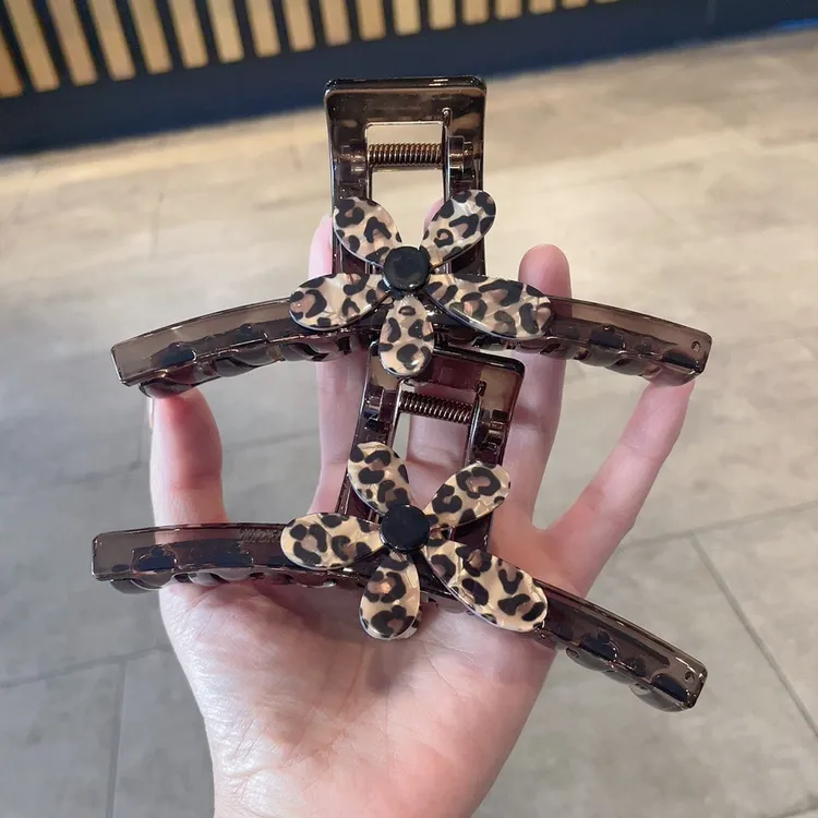 大号豹纹花朵发夹后脑勺盘发鲨鱼夹简约高级感大抓夹发饰品发卡