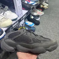 44码 二手95新 yeezy500黑武士 原盒