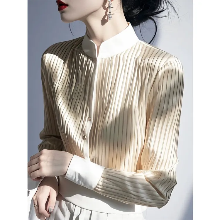 杏色条纹衬衫独特漂亮高级感轻奢减龄洋气法式打底上衣女2025春季