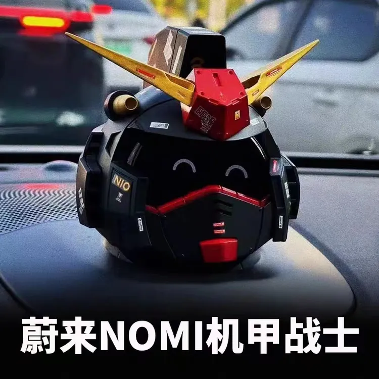 新款华为问界M7/M9/M5汽车内饰改装蔚来nomi高达机甲战士炫酷装饰