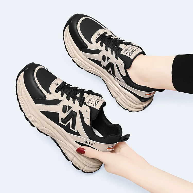 老爹鞋女冬季加绒保暖2025新款女士旅游鞋爆款轻便软底运动休闲鞋