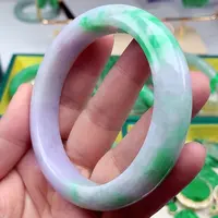 翡翠手镯未镶嵌翡翠