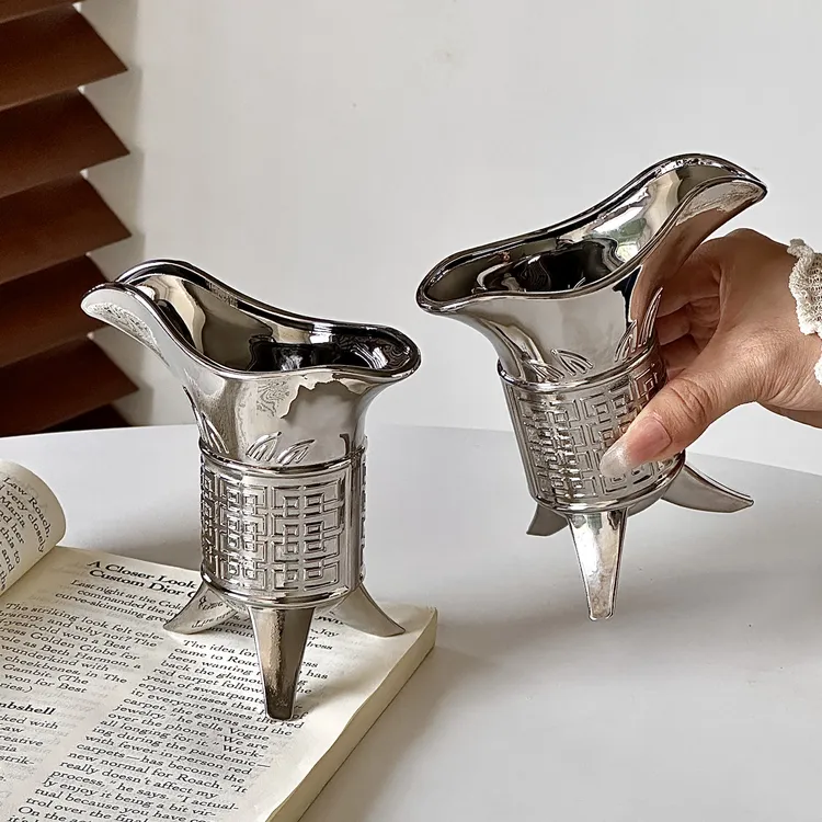 高级感银樽仿古帝王杯古代酒杯玻璃杯创意仿古爵杯家用酒杯三足杯