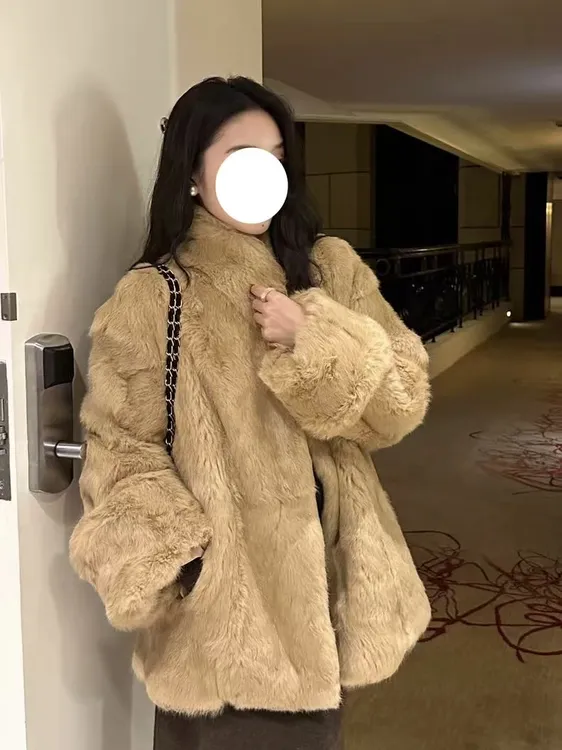 25冬季皮毛一体安哥拉长毛草原兔外套冬季立领加厚短外女套XJ021